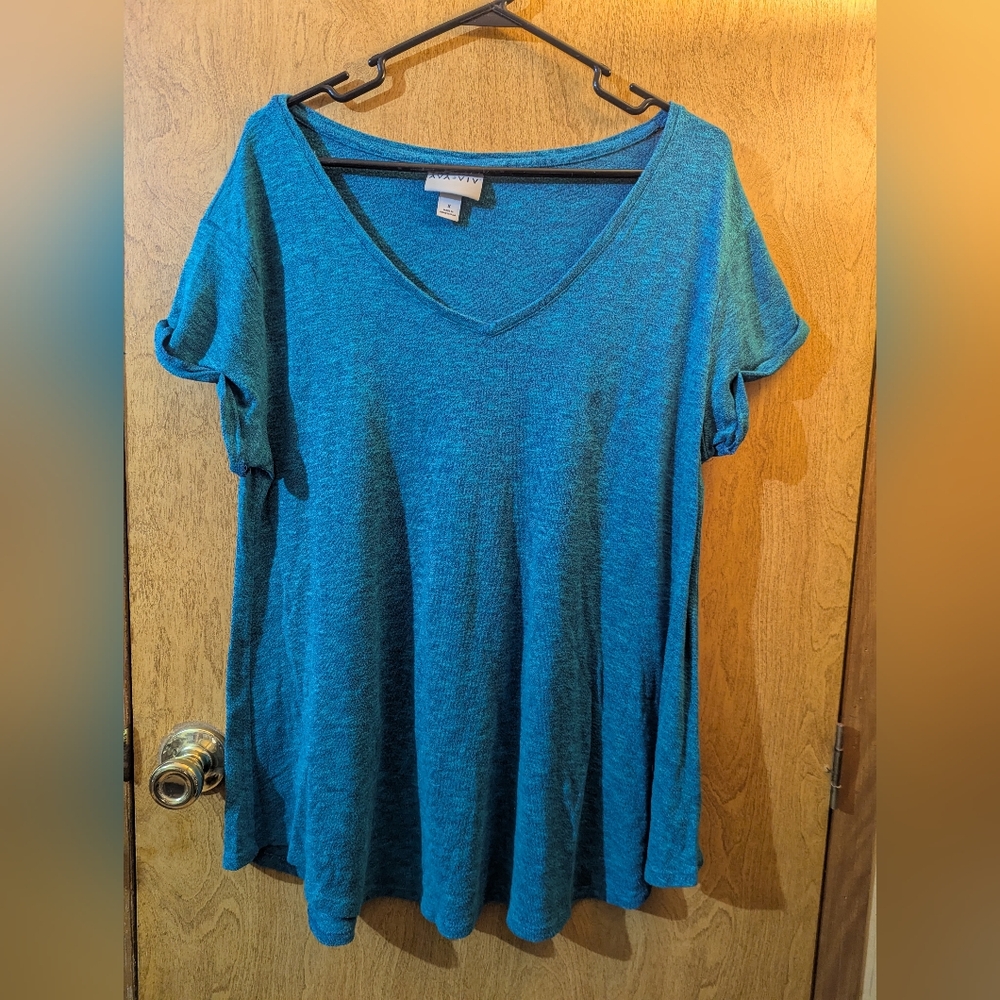 Ava & Viv Blue/Green Plus Top